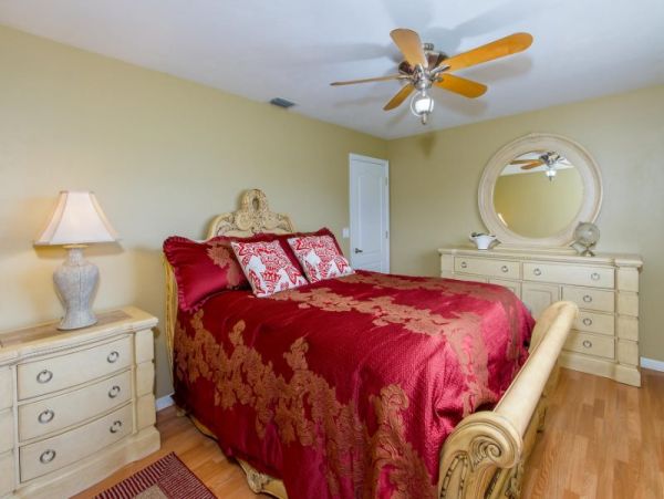 A Lovely Villa in Cape Coral Indoor/Outdoor Living