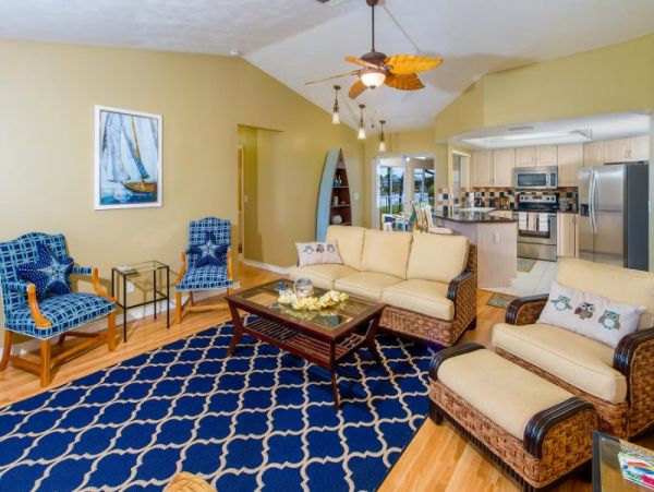 A Lovely Villa in Cape Coral Indoor/Outdoor Living