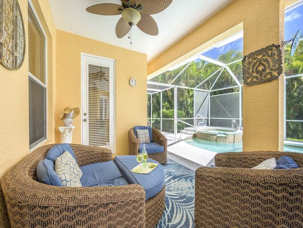 Four Bedroom Canal Front Vacation Rental Home in Cape Coral