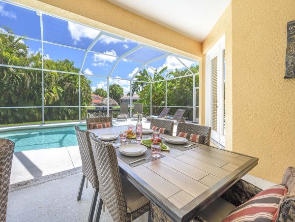 Four Bedroom Canal Front Vacation Rental Home in Cape Coral