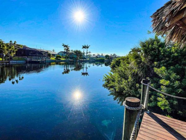 Four Bedroom Canal Front Vacation Rental Home in Cape Coral