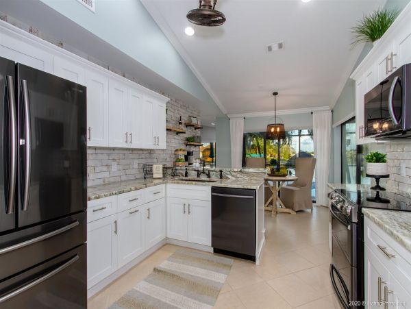 Cape Coral Vacation Home Three Bedroom Water Views