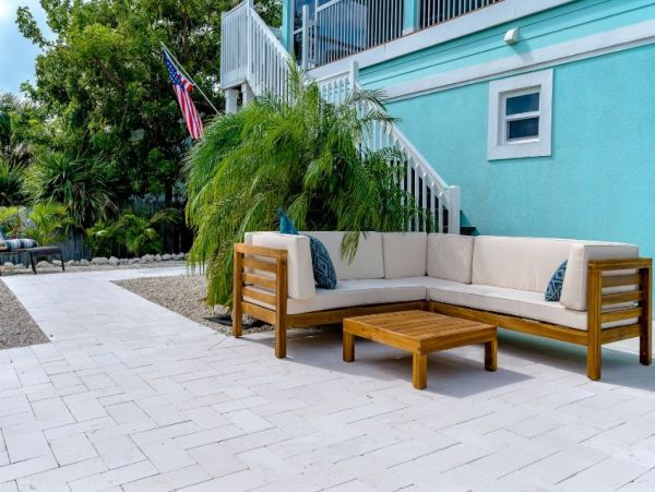 Beautiful Marathon Vacation Home with Canal View and Pool