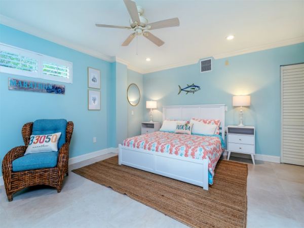 Beautiful Marathon Vacation Home with Canal View and Pool