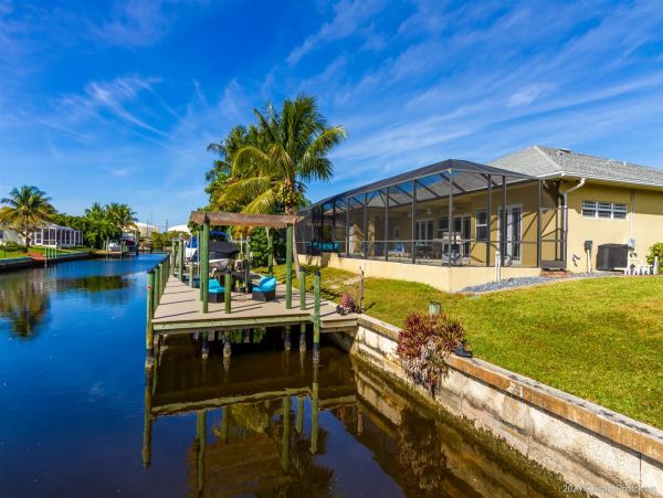 Cape Coral Home 975699
