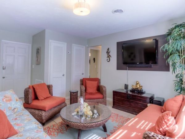 Fort Myers Home 975700