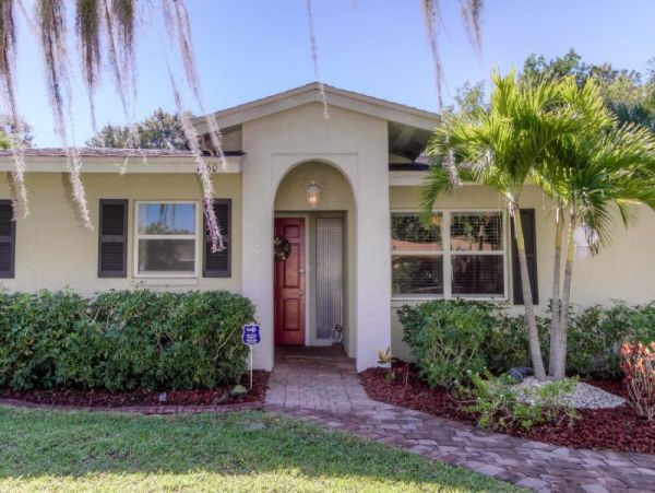 Fort Myers Home 975700