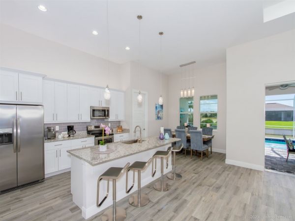 Cape Coral Home 975701
