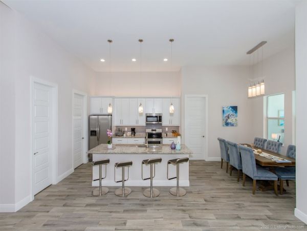 Cape Coral Home 975701