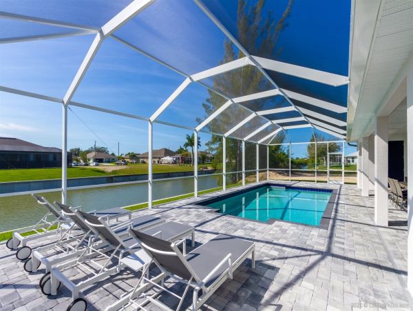 Cape Coral Home 975701