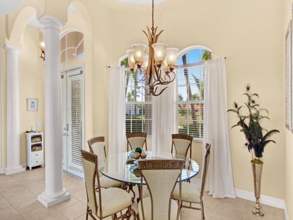 Cape Coral Home 975703