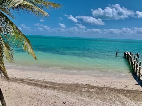 Four Bedroom Beachfront Vacation Rental in Marathon