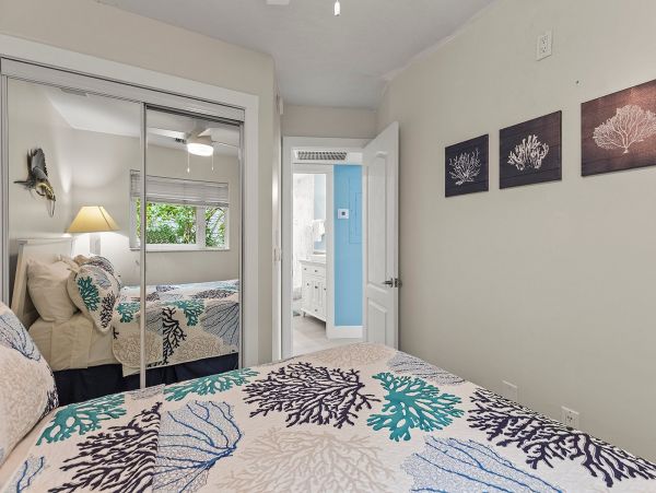 Four Bedroom Beachfront Vacation Rental in Marathon