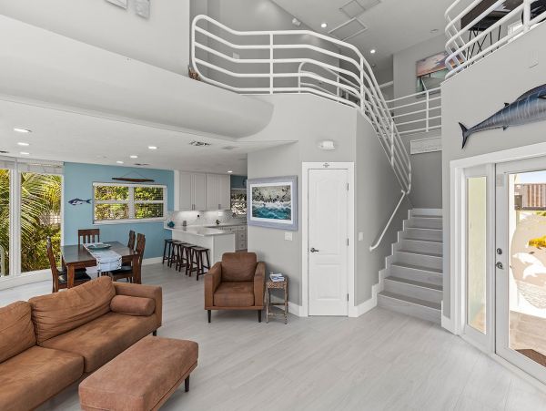 Four Bedroom Beachfront Vacation Rental in Marathon