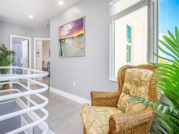 Four Bedroom Beachfront Vacation Rental in Marathon