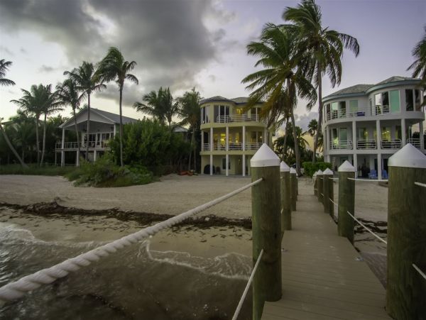 Four Bedroom Beachfront Vacation Rental in Marathon