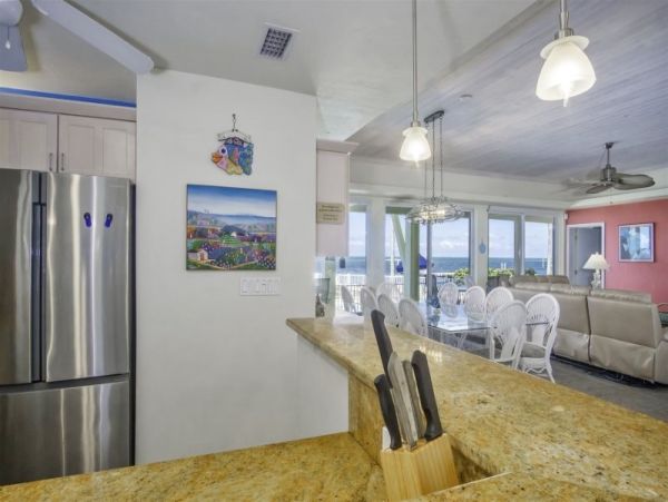 Waterfront Oasis Marathon Florida Rental Sleeps 14 Guests