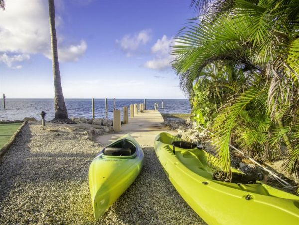 Waterfront Oasis Marathon Florida Rental Sleeps 14 Guests