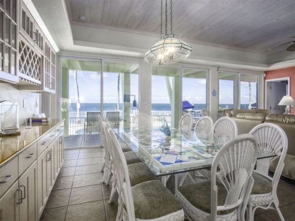 Waterfront Oasis Marathon Florida Rental Sleeps 14 Guests