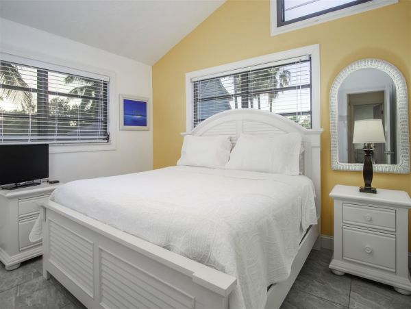 Pet Friendly Oceanfront Home With Pool and Hot Tub