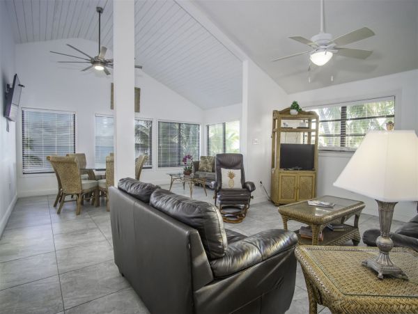 Pet Friendly Oceanfront Home With Pool and Hot Tub