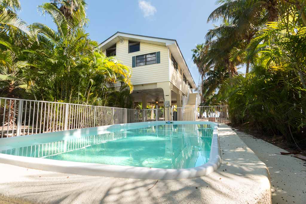 Pet Friendly Oceanfront Home With Pool and Hot Tub