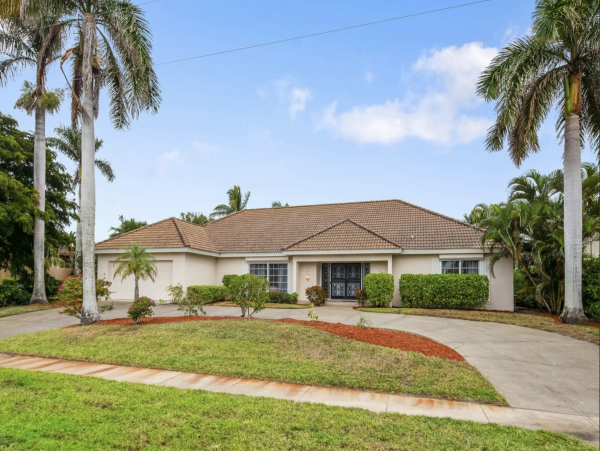 Luxury 4-Bedroom Home in Marco Island - Your Perfect Getaway