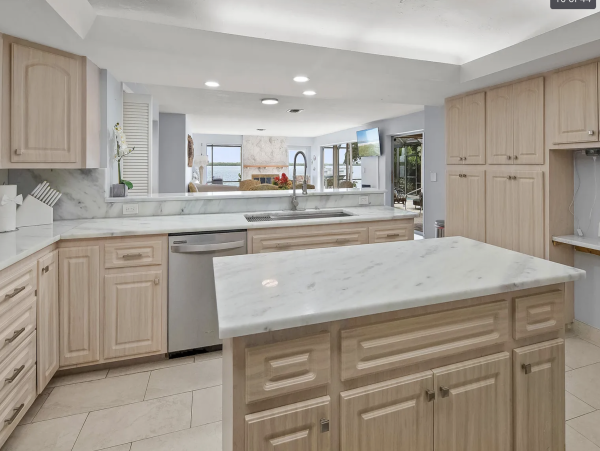 Luxury 4-Bedroom Home in Marco Island - Your Perfect Getaway