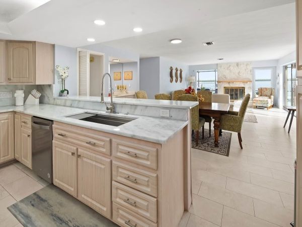 Luxury 4-Bedroom Home in Marco Island - Your Perfect Getaway