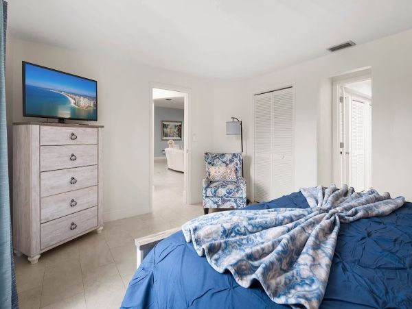 Luxury 4-Bedroom Home in Marco Island - Your Perfect Getaway