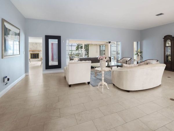 Luxury 4-Bedroom Home in Marco Island - Your Perfect Getaway
