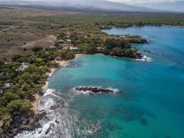 Even the Kitchen Has Five Star Views Waimea Four Bedroom