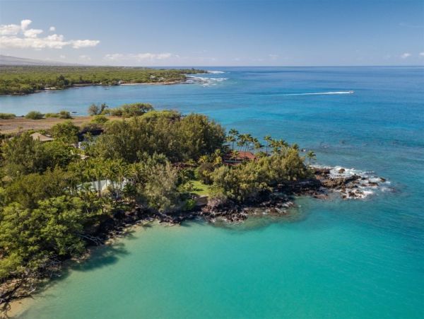 Even the Kitchen Has Five Star Views Waimea Four Bedroom