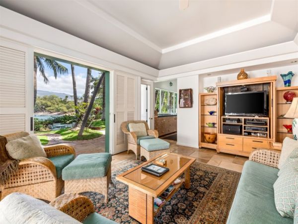 Even the Kitchen Has Five Star Views Waimea Four Bedroom