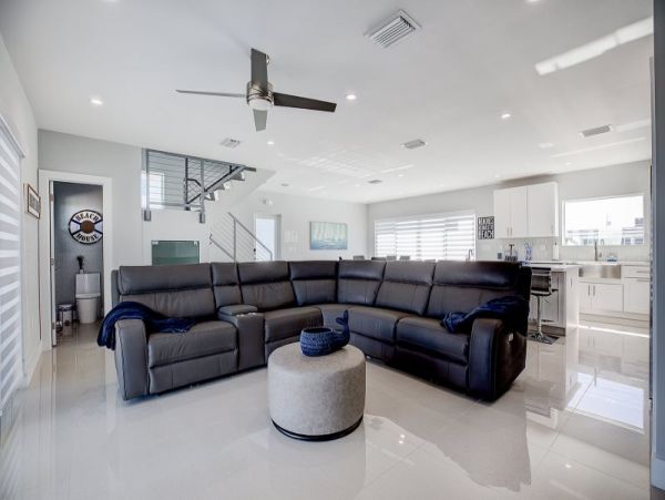 Beautiful 3 Bedroom Home with Pool at Key Colony Beach