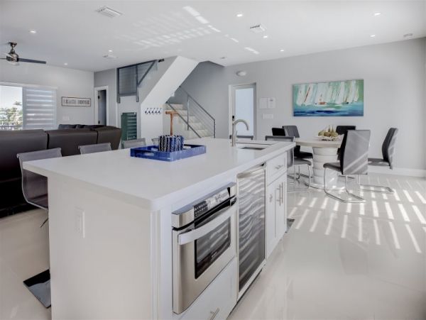 Beautiful 3 Bedroom Home with Pool at Key Colony Beach