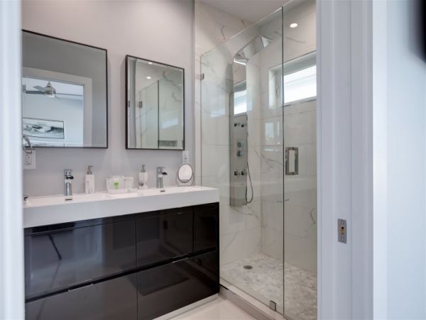 Beautiful 3 Bedroom Home with Pool at Key Colony Beach