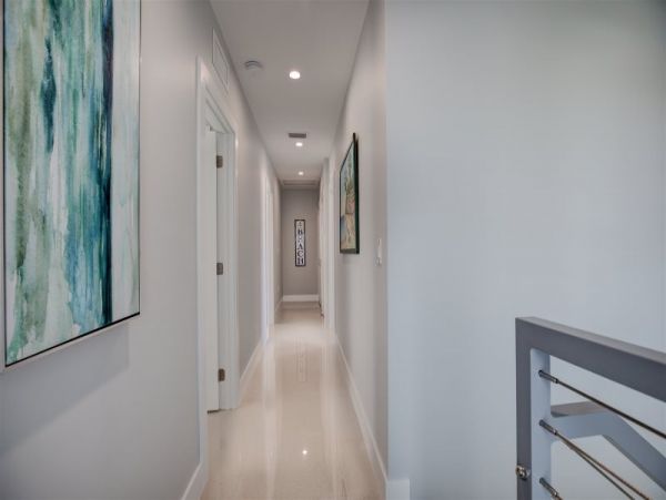 Beautiful 3 Bedroom Home with Pool at Key Colony Beach