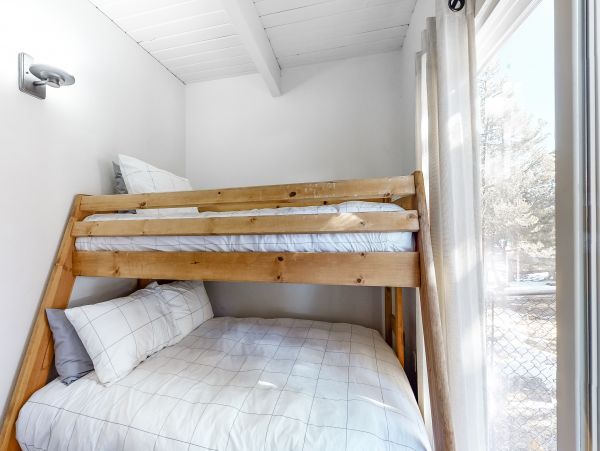 Big Bear Home 976057
