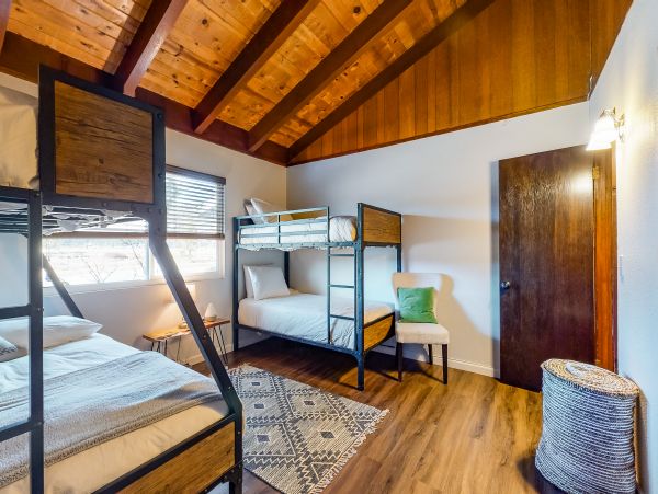 Big Bear Home 976061