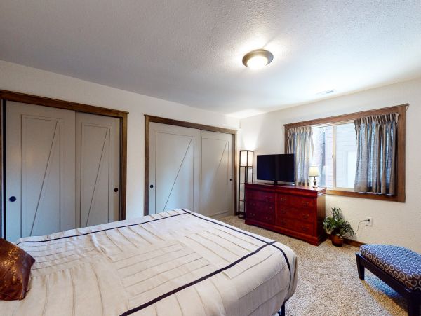 Big Bear Home 976074
