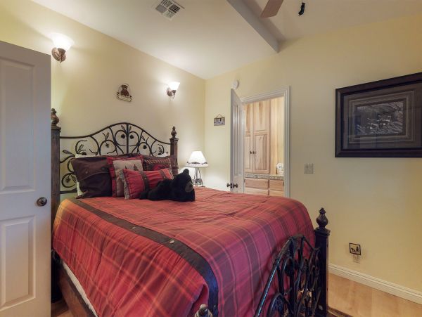 Big Bear Home 976076