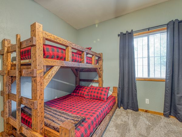 Big Bear Home 976084