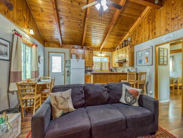 Big Bear Home 976100
