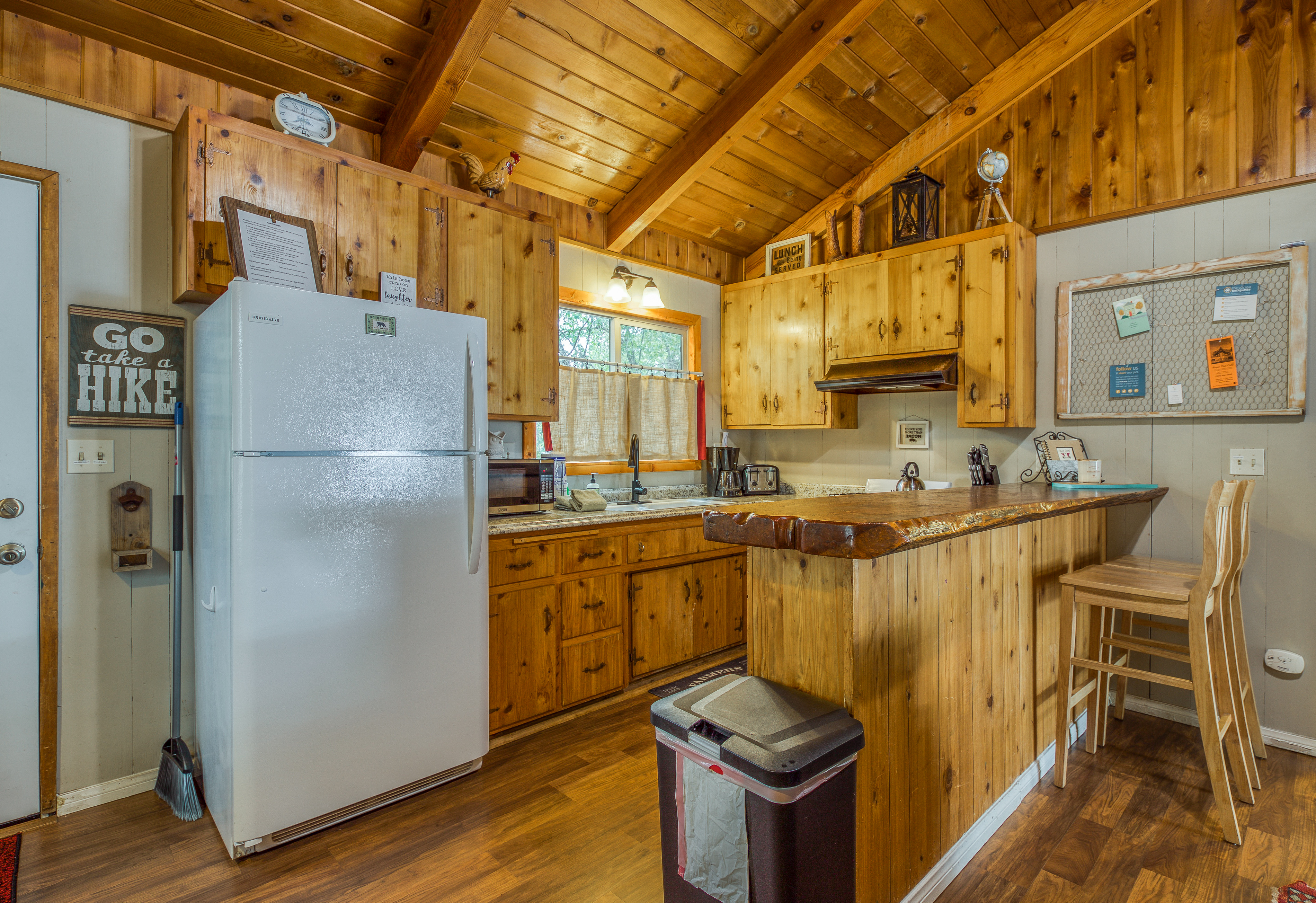 Big Bear Home 976100