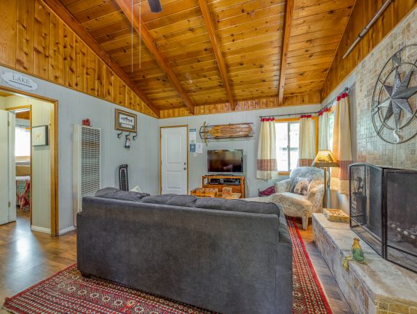 Big Bear Home 976100