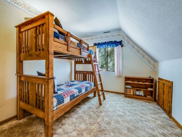 Big Bear Home 976101