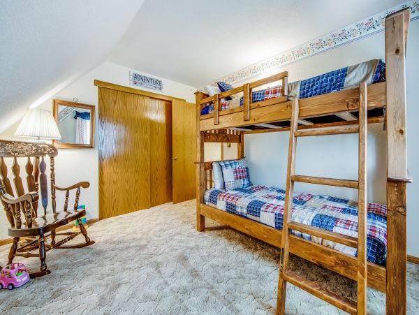 Big Bear Home 976101
