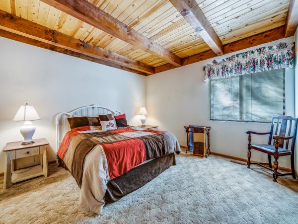 Big Bear Home 976101