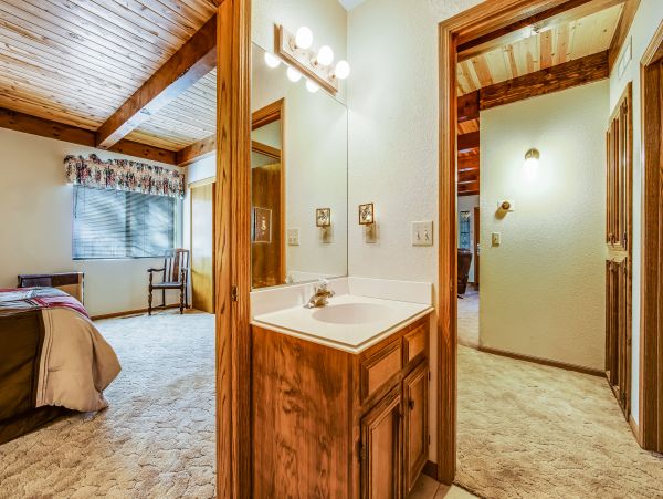 Big Bear Home 976101